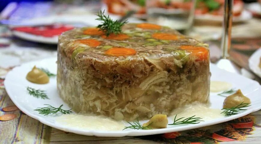 Холодец. Студень из курицы. Холодец куриный. Холодец из курицы с желатином. Кухня холодец