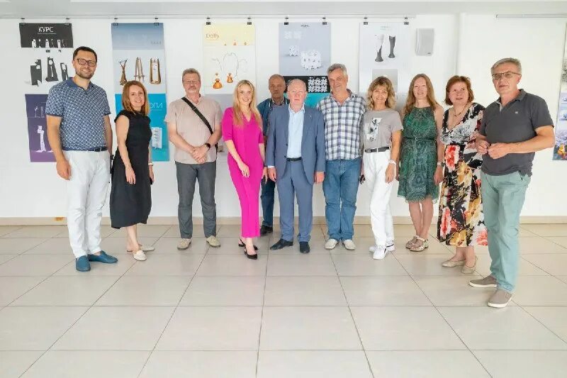 ургаху курсы. моя история челябинск. рисование вуз. творческий экзамен рисование. ургаху курсы.