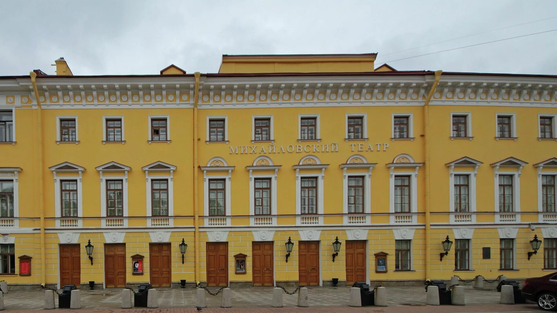 Михайловский театр Санкт-Петербург. Михайловский театр в Петербурге. Михайловский театр здание. Пл искусств 1 Михайловский театр. Михайловский театр май