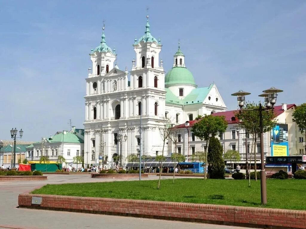 Гродно Белоруссия. Гродно город в Белоруссии. Гродно Белоруссия костел. Гродно Беларусь достопримечательности. Сайт г гродно