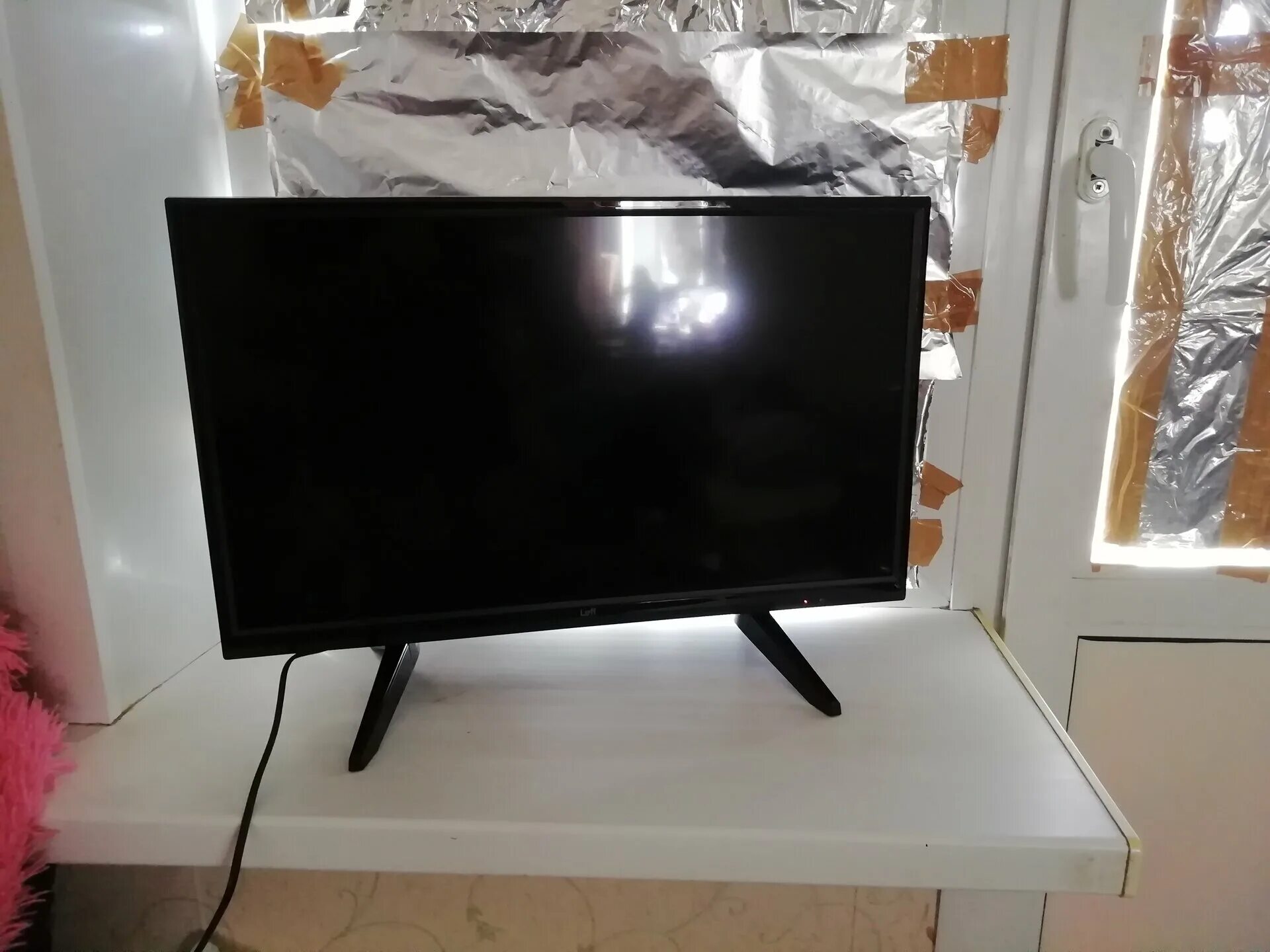 Телевизор leff 24. Телевизор Leff 32h110t, 32". Телевизор Leff 32h110t 31.5" (2019). Телевизор Leff 43f110t. Телевизор Leff 43f520t.