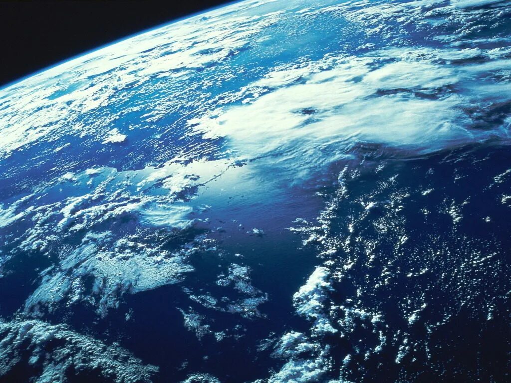 Атмосфера плотнее земной. Планета земля озоновый слой. Атмосфера земли озоновый слой. Мировой океан из космоса. Атмосфера земли из космоса.