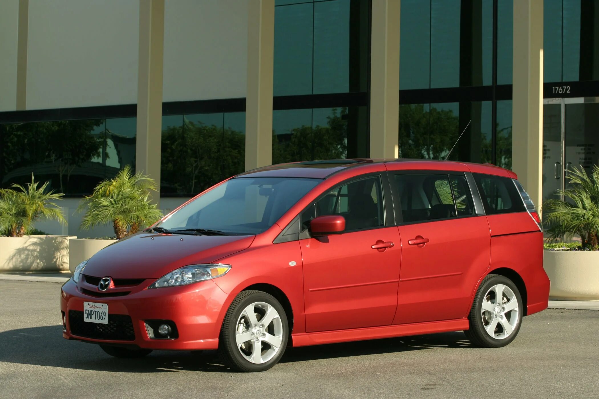 Mazda 5 CR 2007. Мазда Премаси 2005. Mazda Premacy and mazda5. Мазда 5 минивэн 2005.