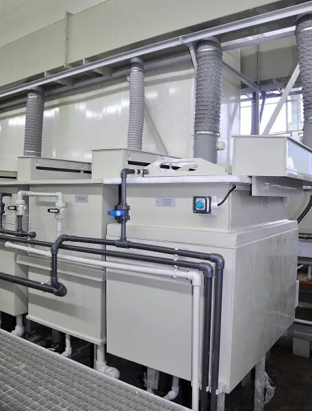 Ртс инжиниринг. Платы на гальванической линии. Автооператор консольного типа гальваника. Современный гальванический цех. Автооператор гальванических линий.