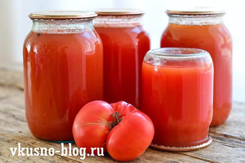 Заготовить томатный сок на зиму. Томатный сок. Помидорный сок. Томатный сок в банках. Помидоры в томатном соке.