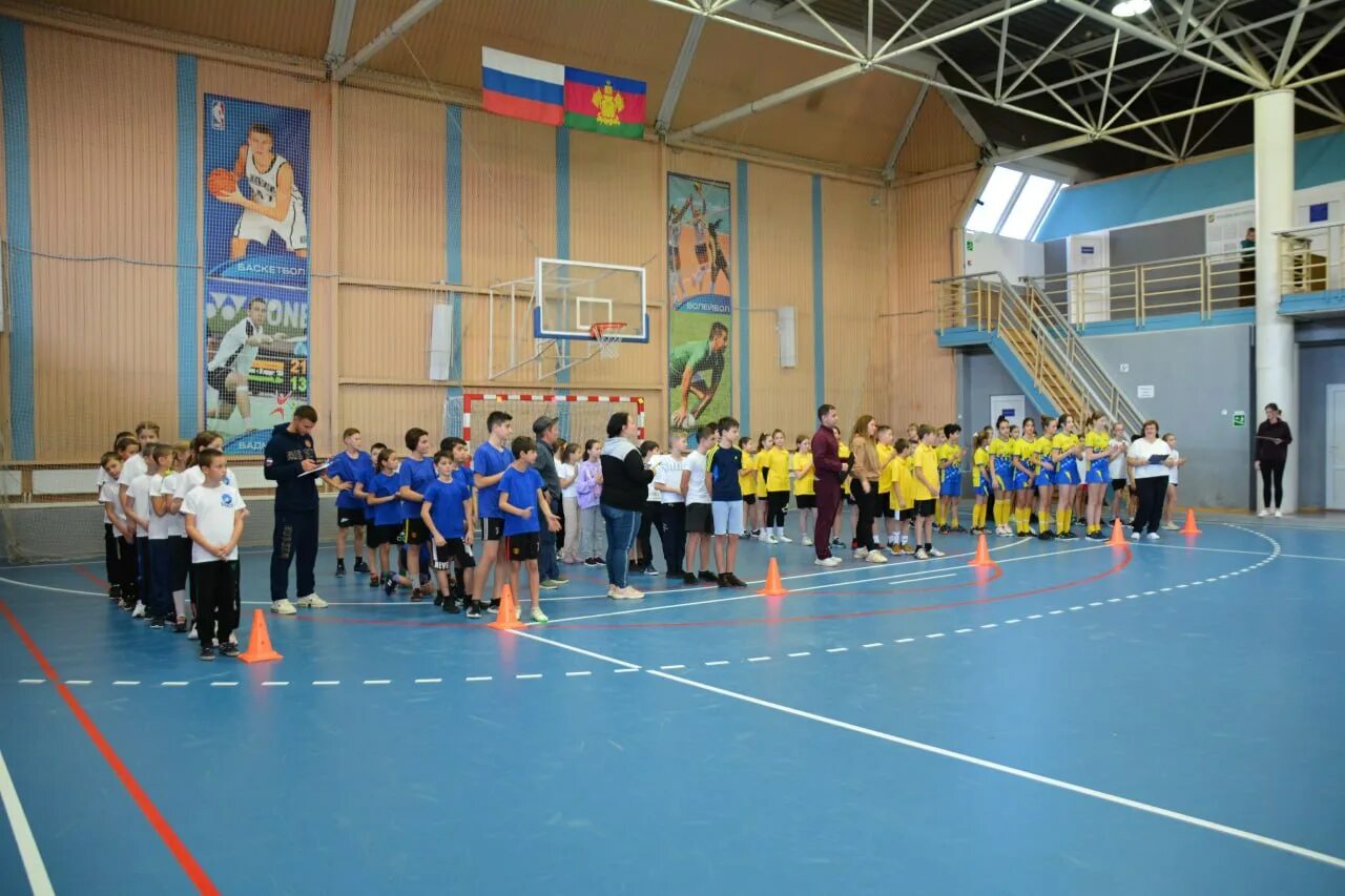 Ровесник крымск. Сшор ровесник крымск. гандбол крымск ровесник. олимпийский резерв. школа олимпийского резерва смоленск.