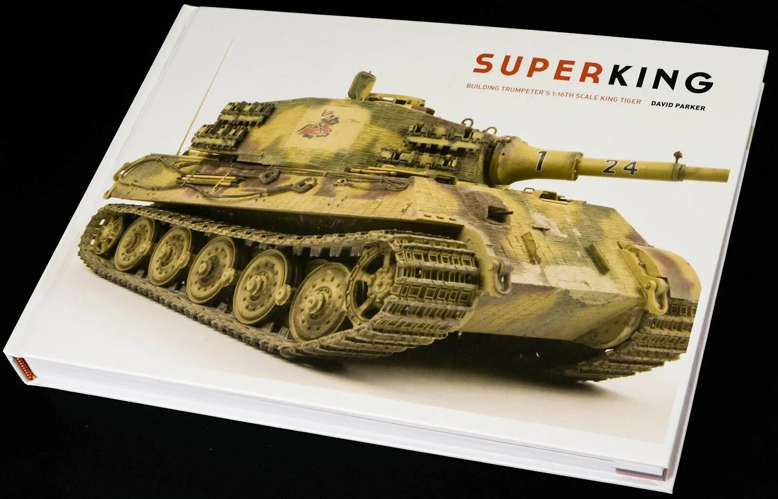 Scaling king. King tiger 1/16 trumpeter. тигр от трумпетер. королевский тигр сбоку. королевский тигр от hachette.