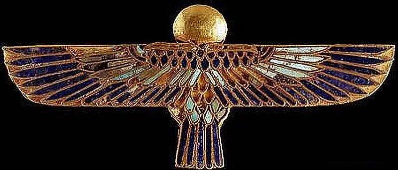 Статуэтка исида египетские боги с крыльями. Египетские крылья. Египетская богиня исида. Египетское крыло. Египетское крыло.