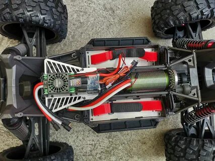 X max 8s