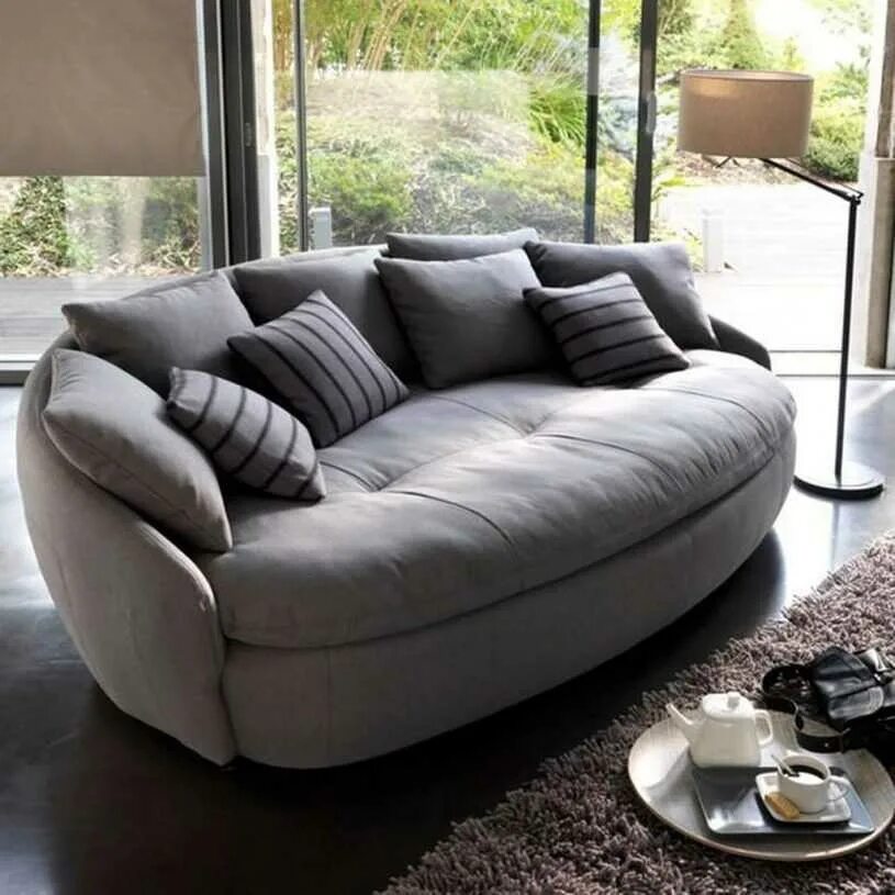 Диван Sylvain Sofa. Диваны стильные современные. Современный мягкий диван. Гости на диване.