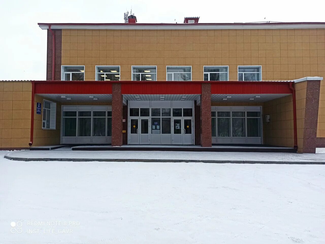 докакирова новосибирск. ельцовская 5 новосибирск дом культуры кирова. дк имени кирова в болотном новосибирской. дк кирова новосибирск заельцовский. крест у дк кирова мурманск.