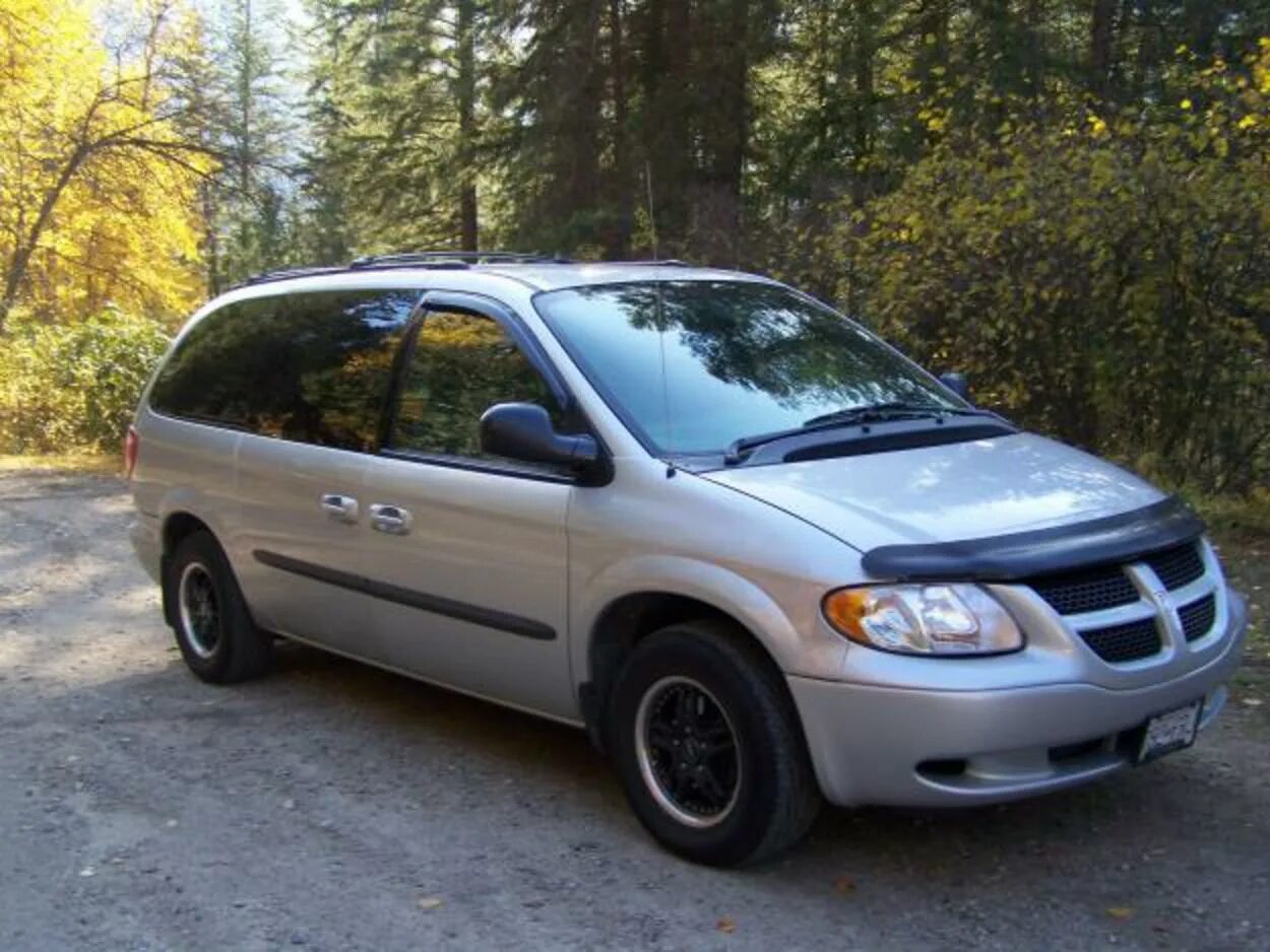 Dodge caravan r20. Додж таун кантри. Гранд караван диски. Диски r18 dodge grand caravan. Dodge caravan 2015.