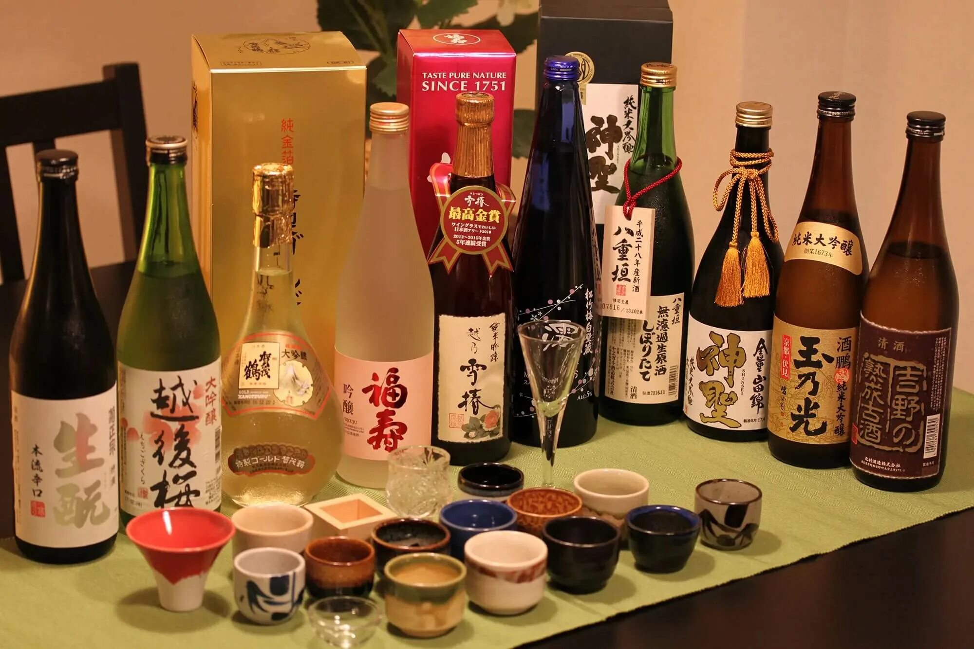 Сакэ Япония. Sake в Япония. Напитки в Японии. Алкогольные напитки в Японии. Какой напиток традиционно