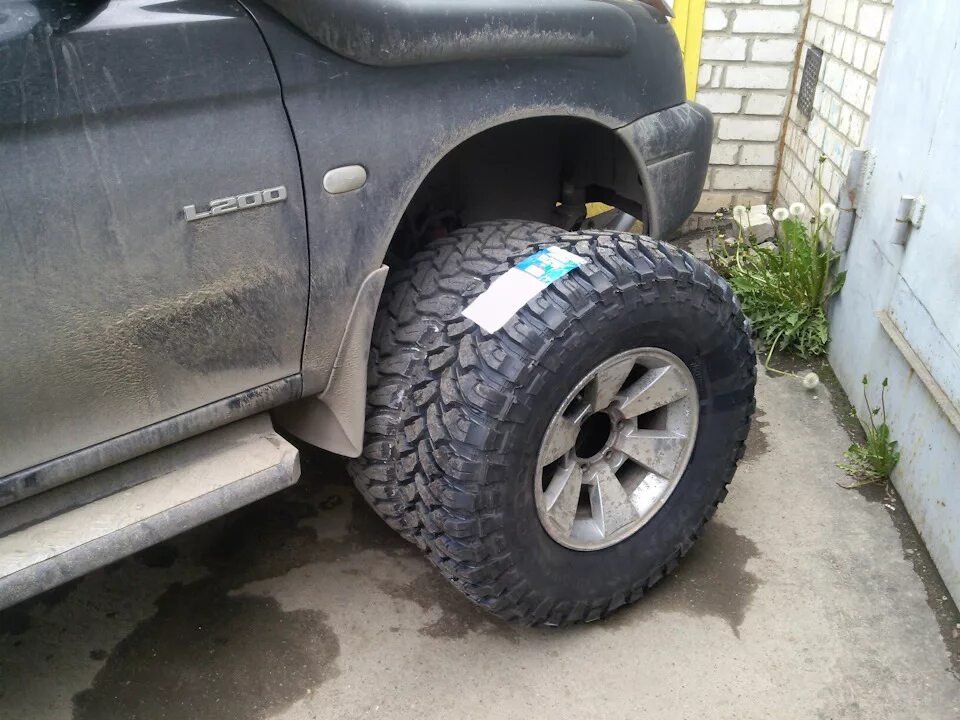 Шины l200 mitsubishi. Comforser cf3000 285/75 r16. 285/75 R16. Mitsubishi l 200 285 75 r 16. 265/75 R16 для l200.