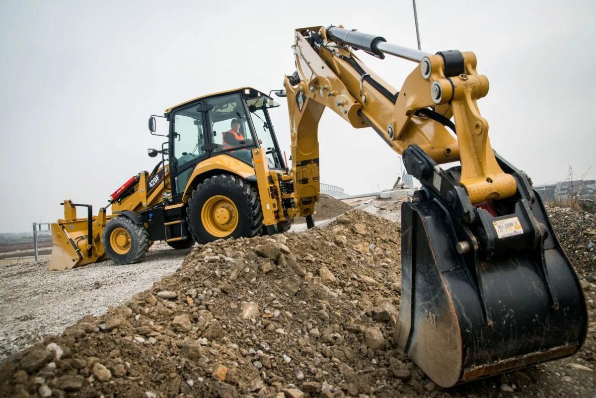 Jcb 3сх. Работа экскаватора погрузчика вакансии. Оператор экскаватора погрузчика. Трактор jcb 3cx. Требуется машинист экскаватора погрузчика без опыта работы.