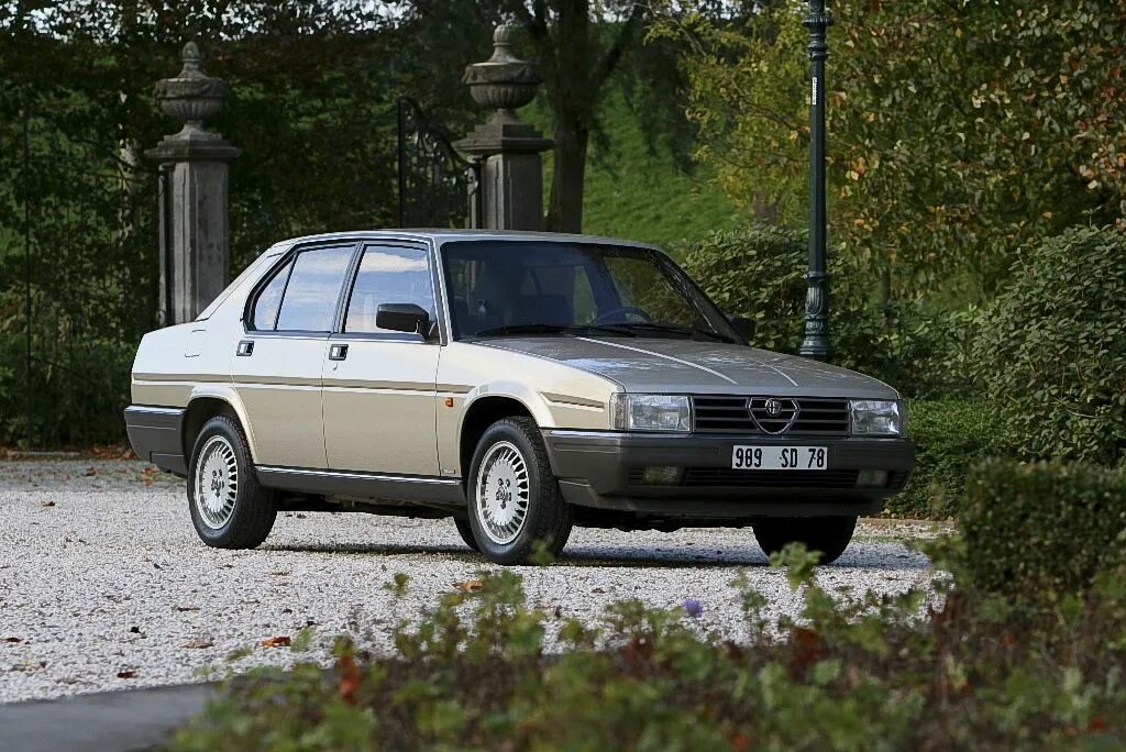 Альфа 90 м. Alfa Romeo 90. Альфа Ромео 90. Alfa Romeo 90 super. Альфа Ромео 90 1983.