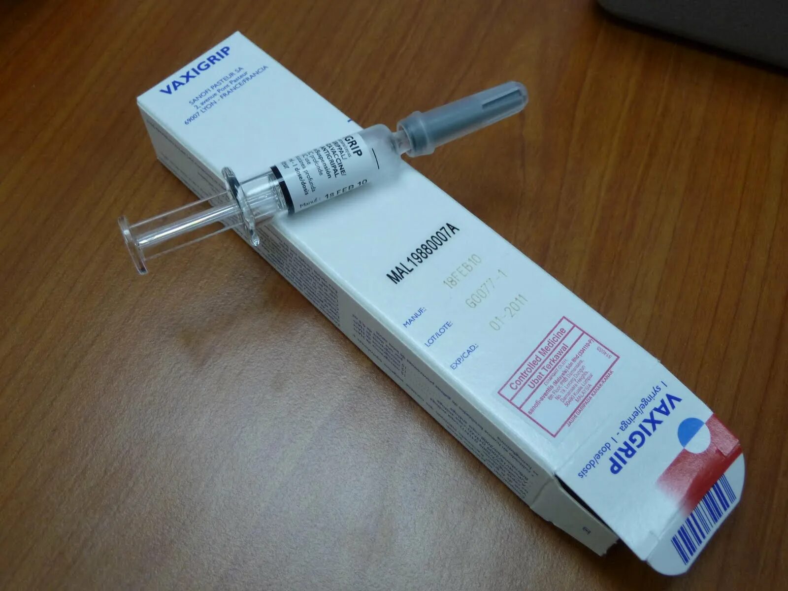 Живые вакцины от гриппа. Ваксигрипп форма выпуска. Vaxigrip tetra. Ваксигрипп 2021. Ваксигрипп состав вакцины.