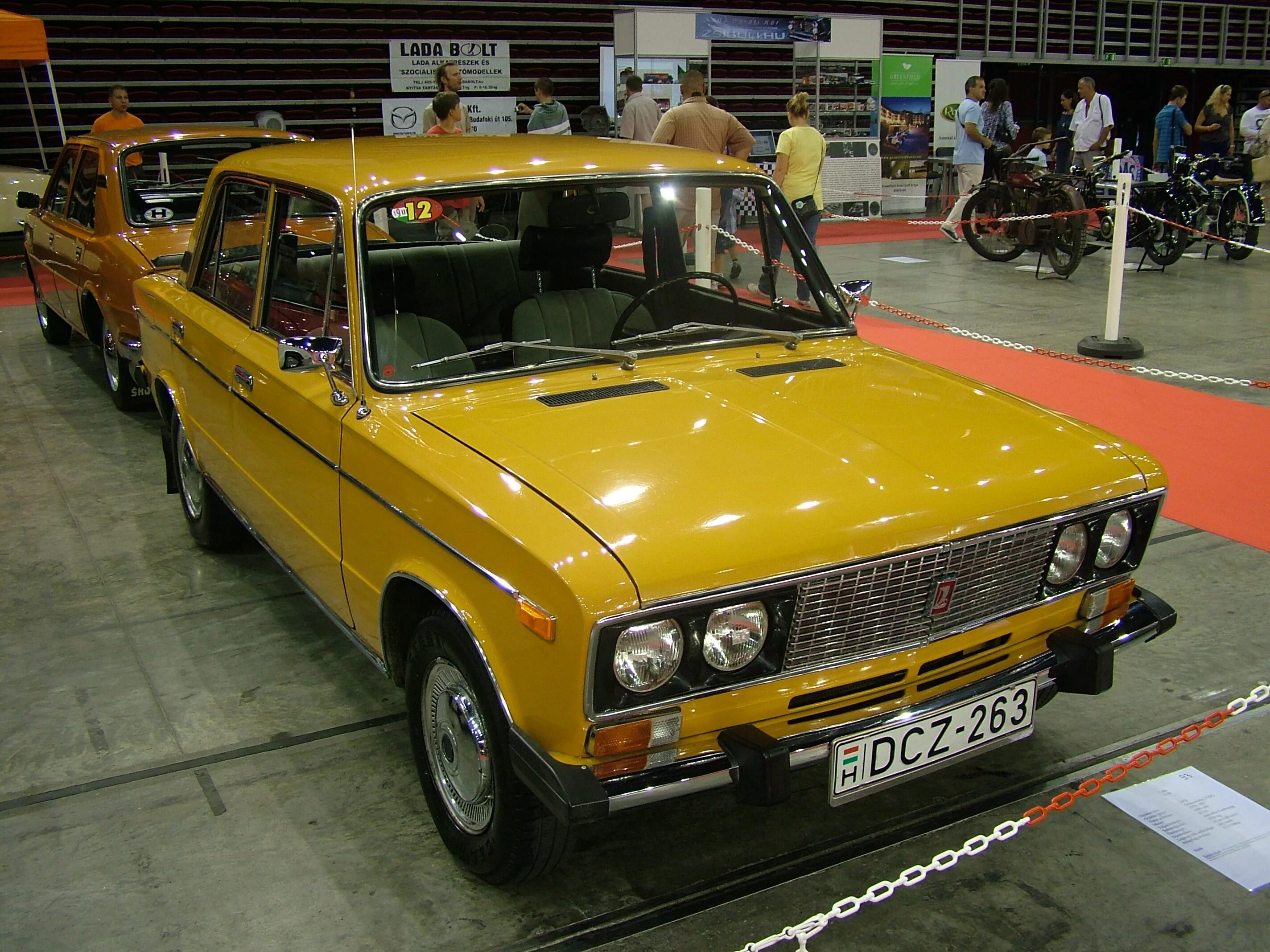 Первый автомобиль ваз. ВАЗ 2106 С завода. ВАЗ-2106 "Жигули". ВАЗ 2106 Жигули желтый.