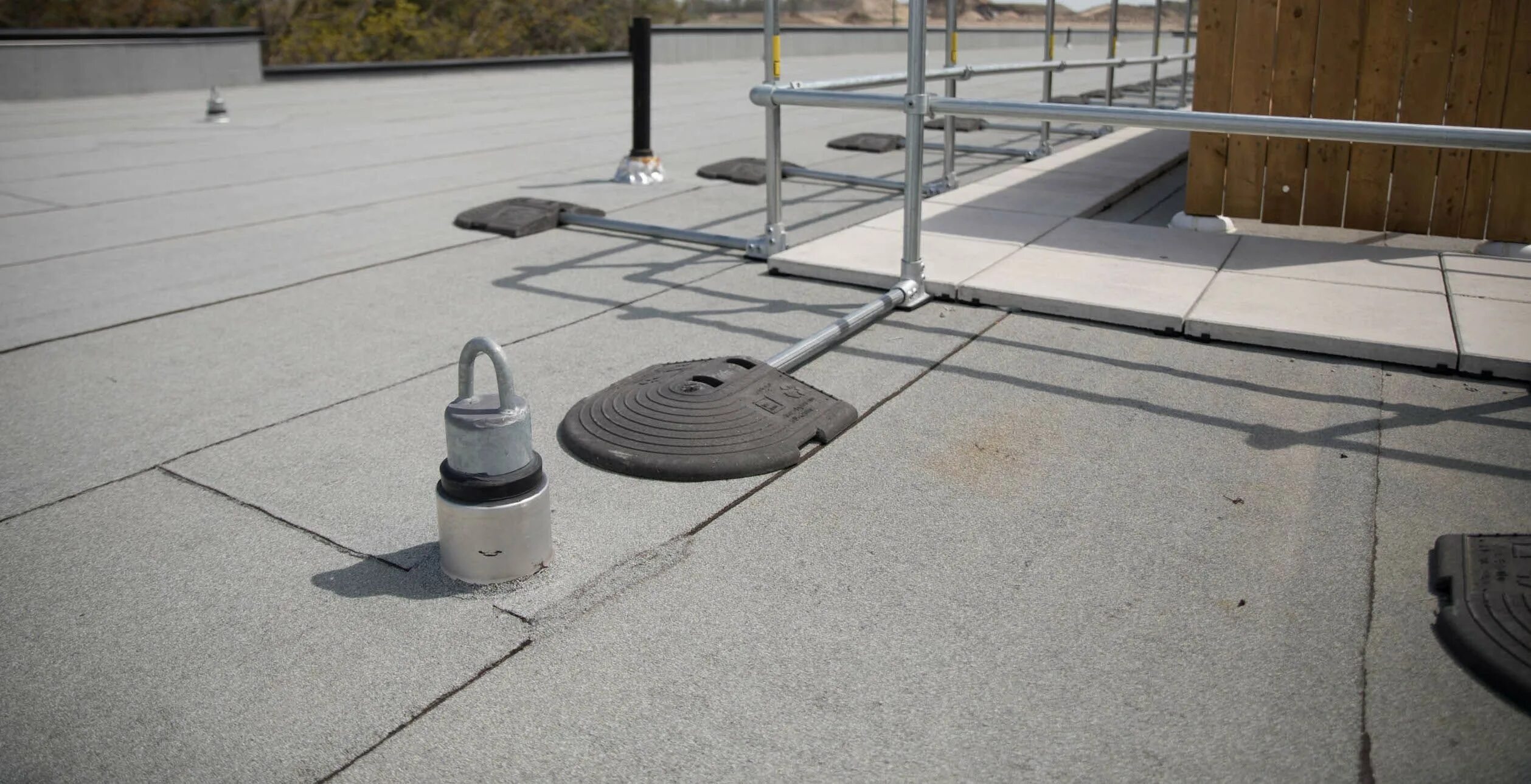 Anchor point stevo. Roof anchor. guardian hitchclip roof anchor points.