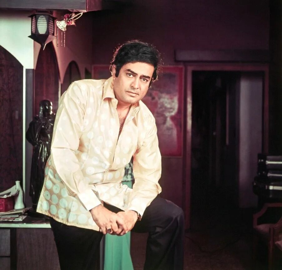 Санджив кумар. Дхармендра и санджив кумар. &quot;sanjeev kumar 💙&quot;. санджив кумар индийский актёр.
