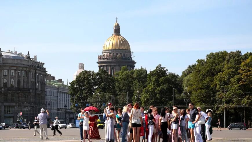 Санкт-петербург туризм. Путешественники в питере. Питер туризм. Жители санкт-петербурга. Жители санкт-петербурга.