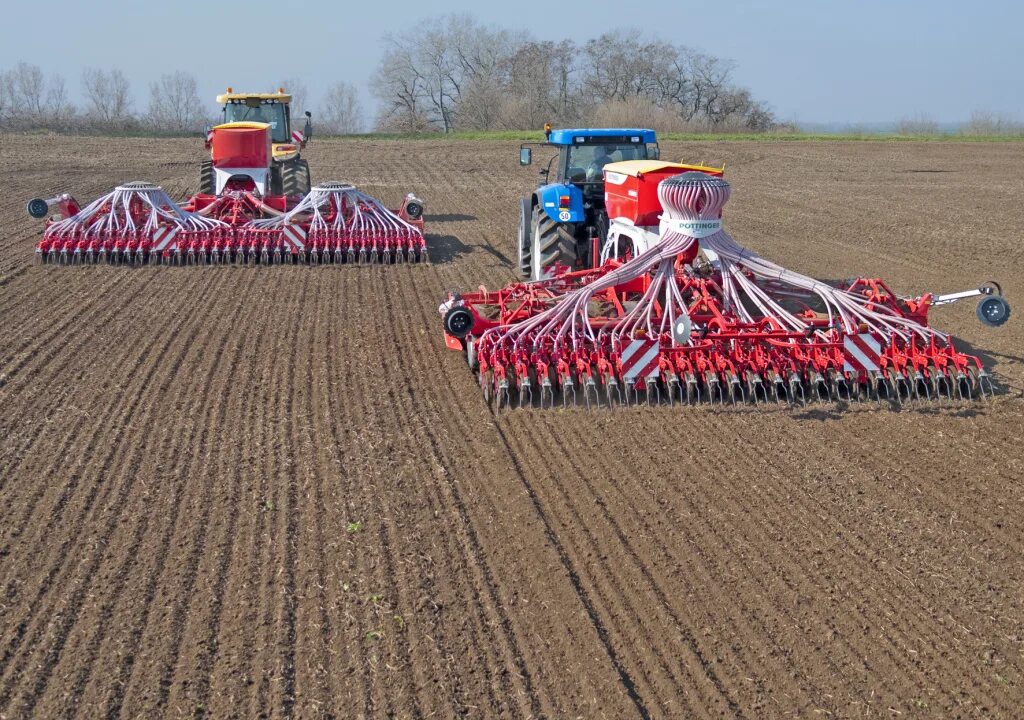 Зерно сеят. Сеялка Pottinger Terrasem. Посевной комплекс террасем с6. Посевной комплекс Terrasem c6 Fertilizer. Петтингер террасем с8.