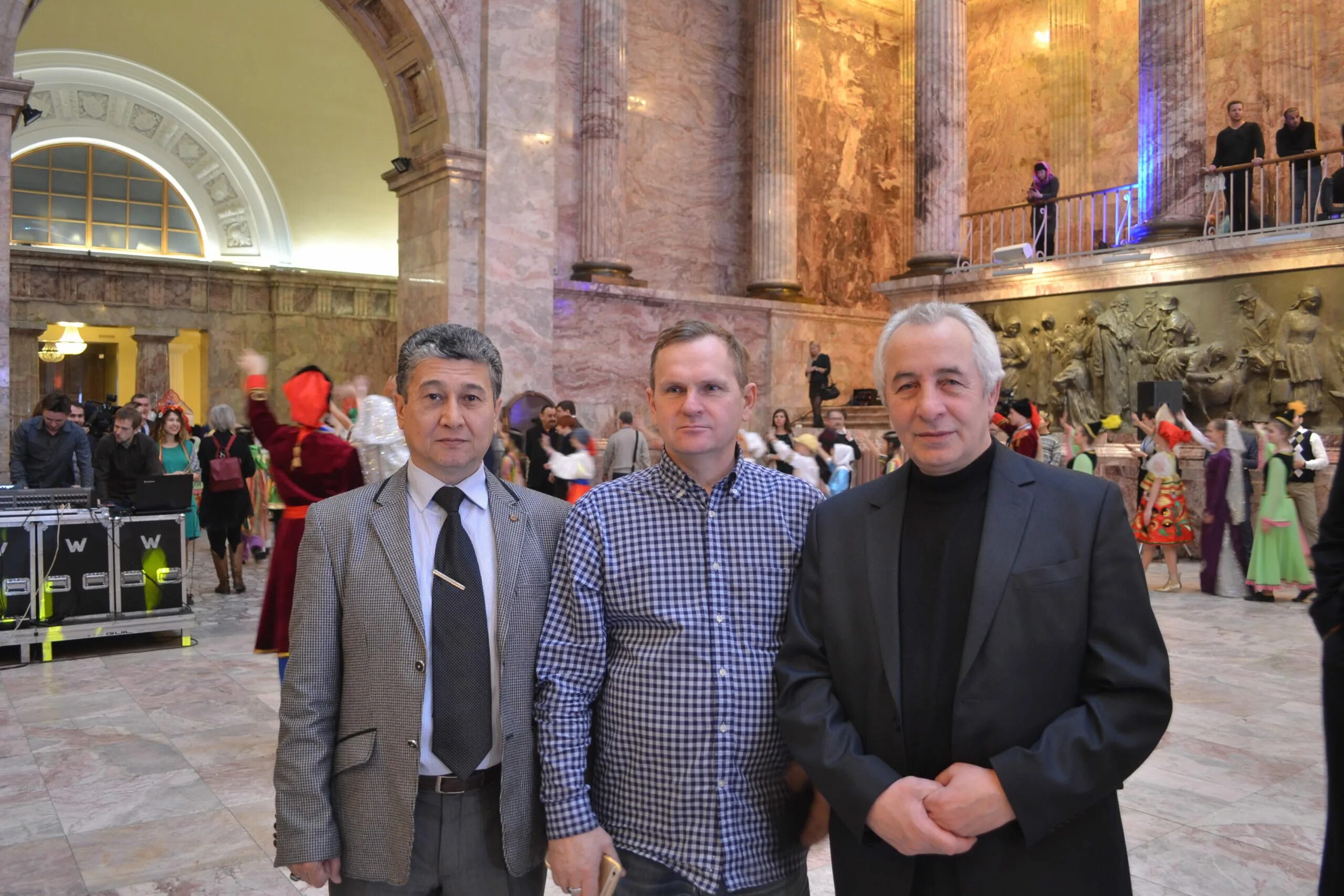 Глава азербайджанской диаспоры в санкт-петербурге. Иваново глава армянской диаспоры. Армянская община спб арутюнова. Диаспоры таджикистан в спб. Председатель таджикской диаспоры в санкт петербурге.