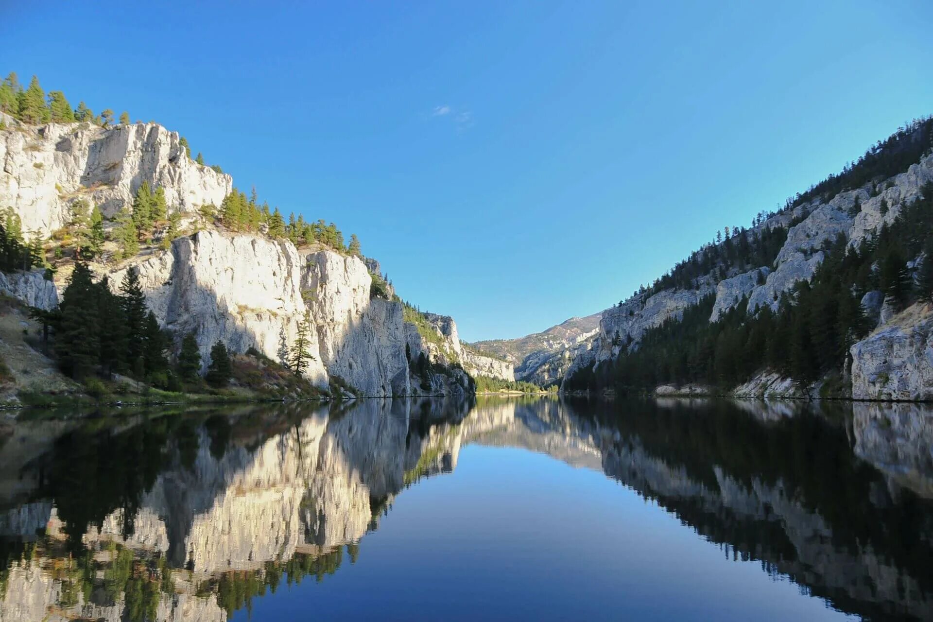 Река миссури в канзасе. Миссури река. Монтана река миссури. Миссури северная америка. Миссури северная америка.