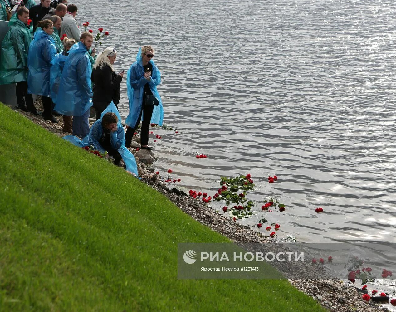 19 сентября 2011. Локомотив место трагедии. гибель хк локомотив 07.09.2011. команда локомотив разбилась.