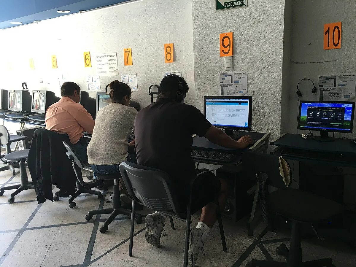 Internet station