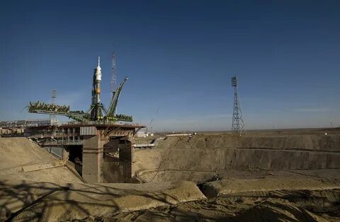 В каком году был построен космодром байконур