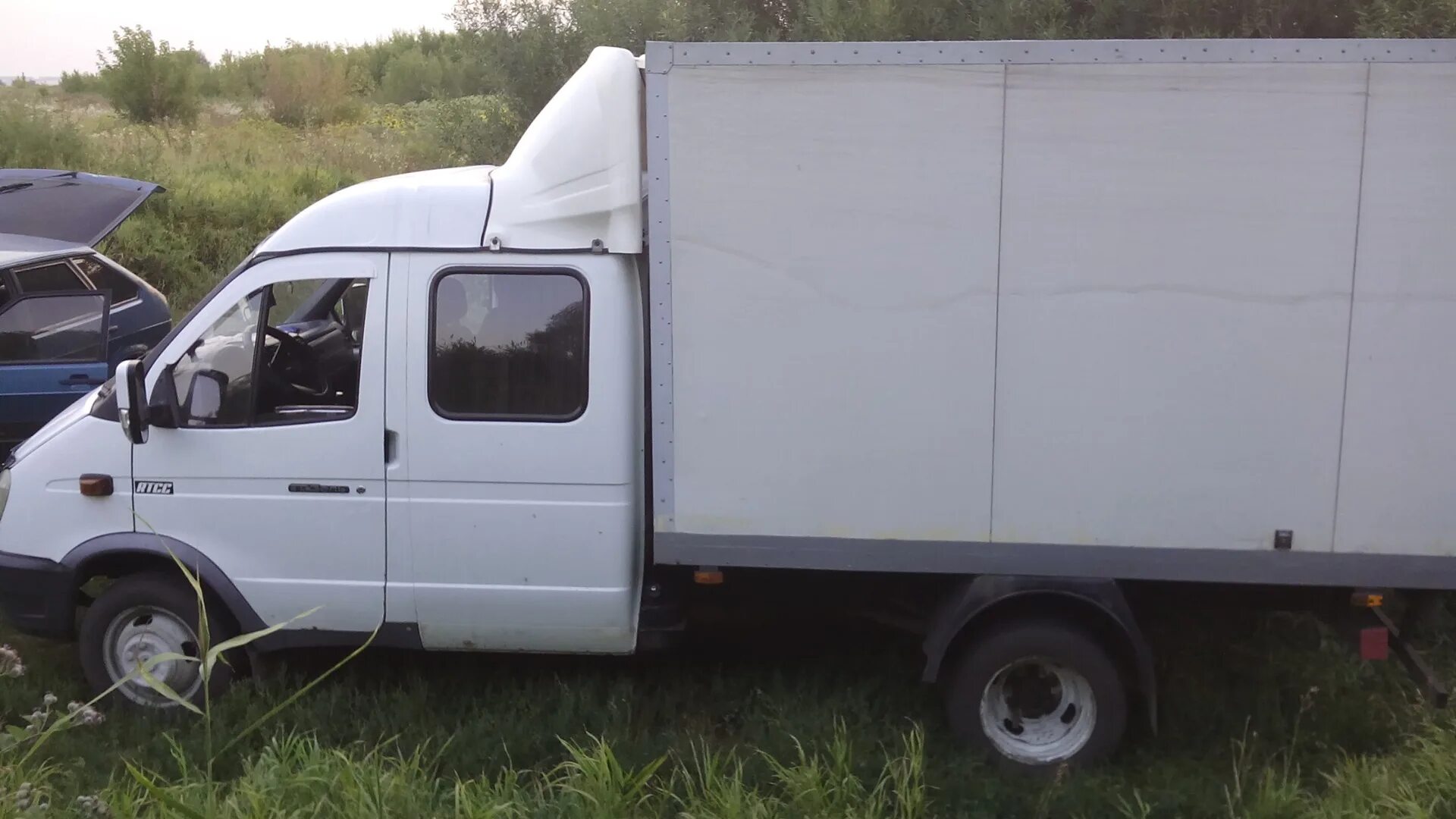 Авито камышин. Газель 3302 2004 года. Газ 3302 2004 года. Недвижимость в урюпинске. Газель фермер 6 мест.