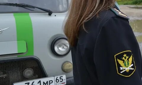 Судебные приставы машина