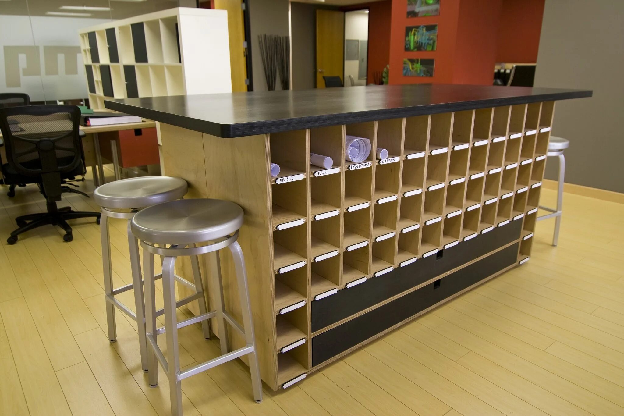 Storage table