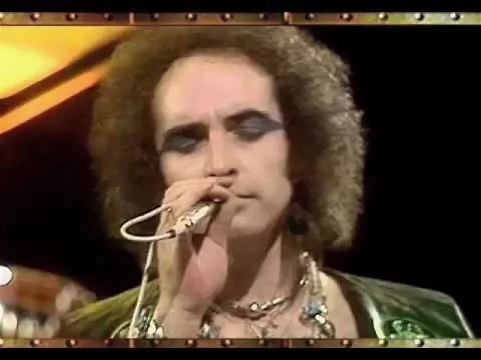 Джон лоутон юрай хип. John lawton 1977. Группа uriah heep лоутон. Uriah heep 1979. Лоутон юрай хип.