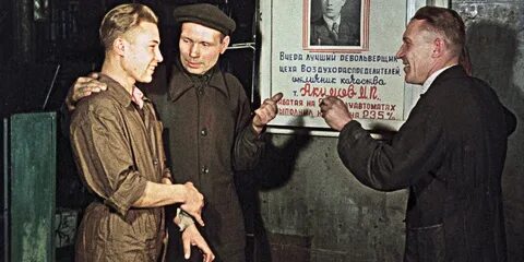 В кольце врагов