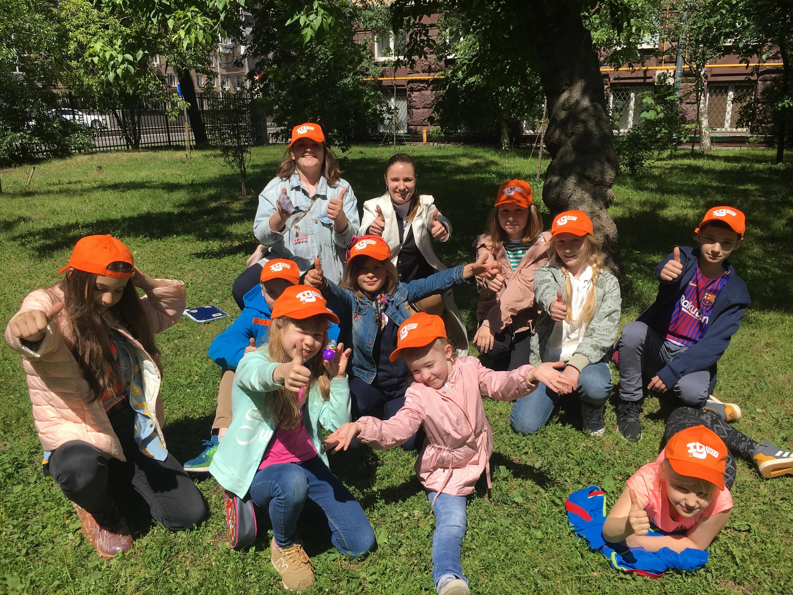 В каких школах летние лагеря. Городской лагерь в Москве. Летняя школа. Летний городской лагерь. Детский городской лагерь.