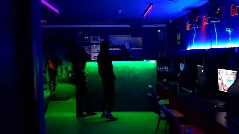 Внутренние экраны Клуб Bunker, Шерегеш Портфолио xLED