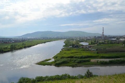 На какой реке стоит поселок