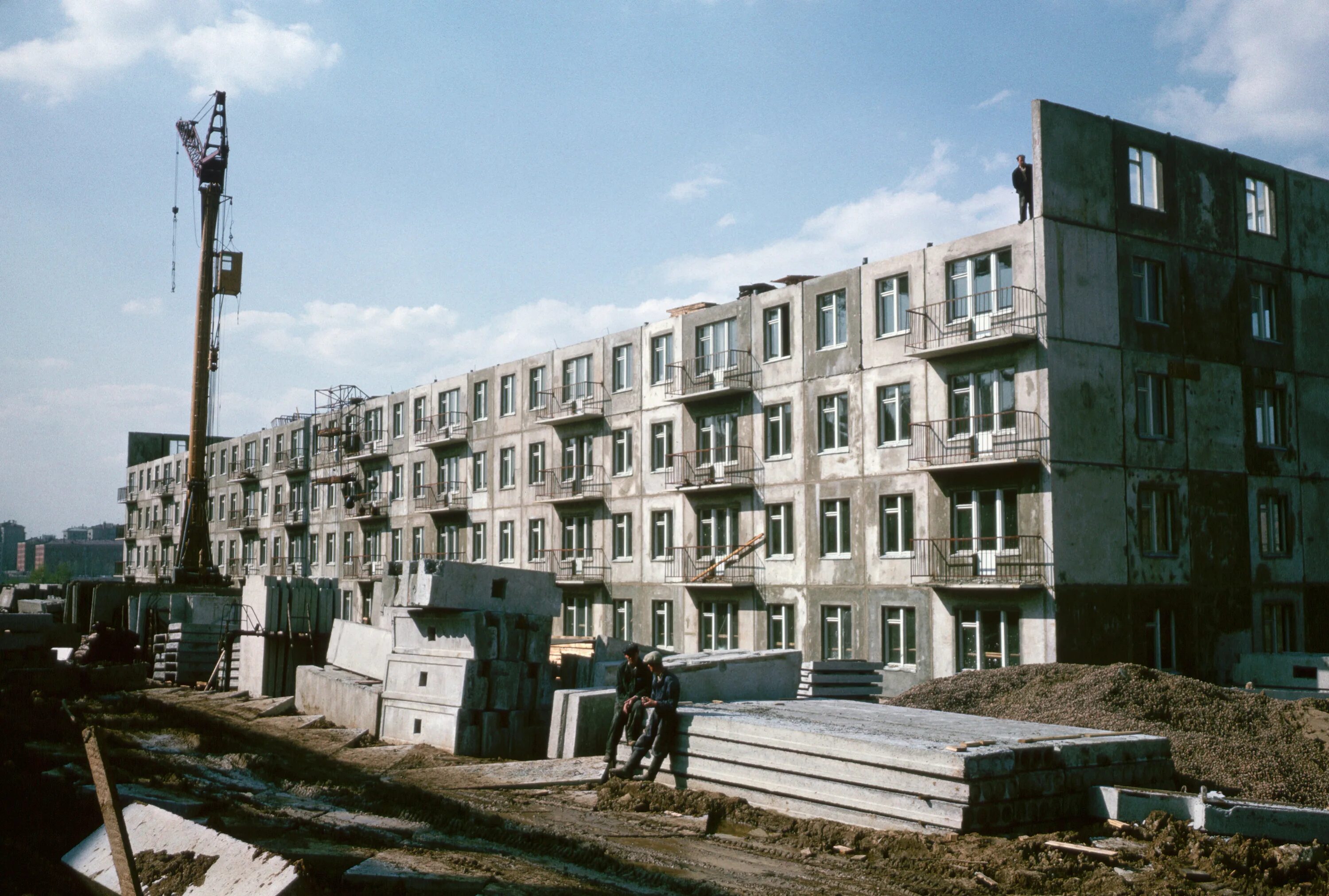 Панельный дом 1964. Хрущевки 1957. Стройки пятиэтажек в СССР. Хрущевка 1959. Строительство в советское время