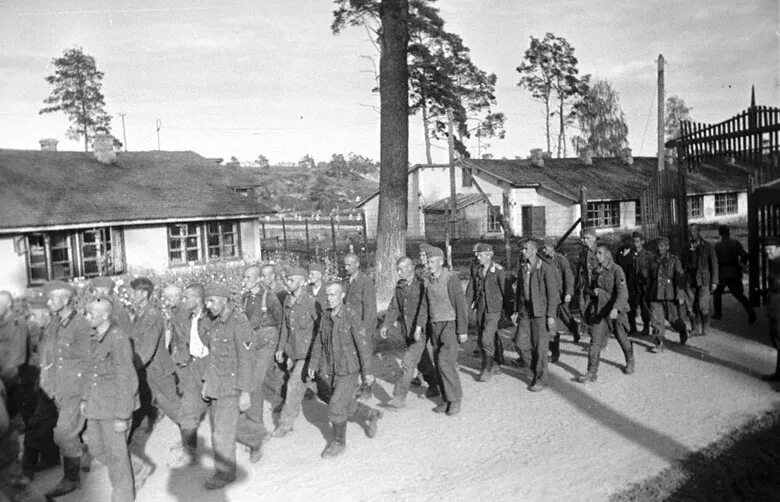 Красногорский лагерь военнопленных 27. Лагерь военнопленных в Тюмени в 1943. Лагерь 27 для военнопленных в Красногорске. Оранки 74 лагерь военнопленных. Сколько было лагерей для советских военнопленных