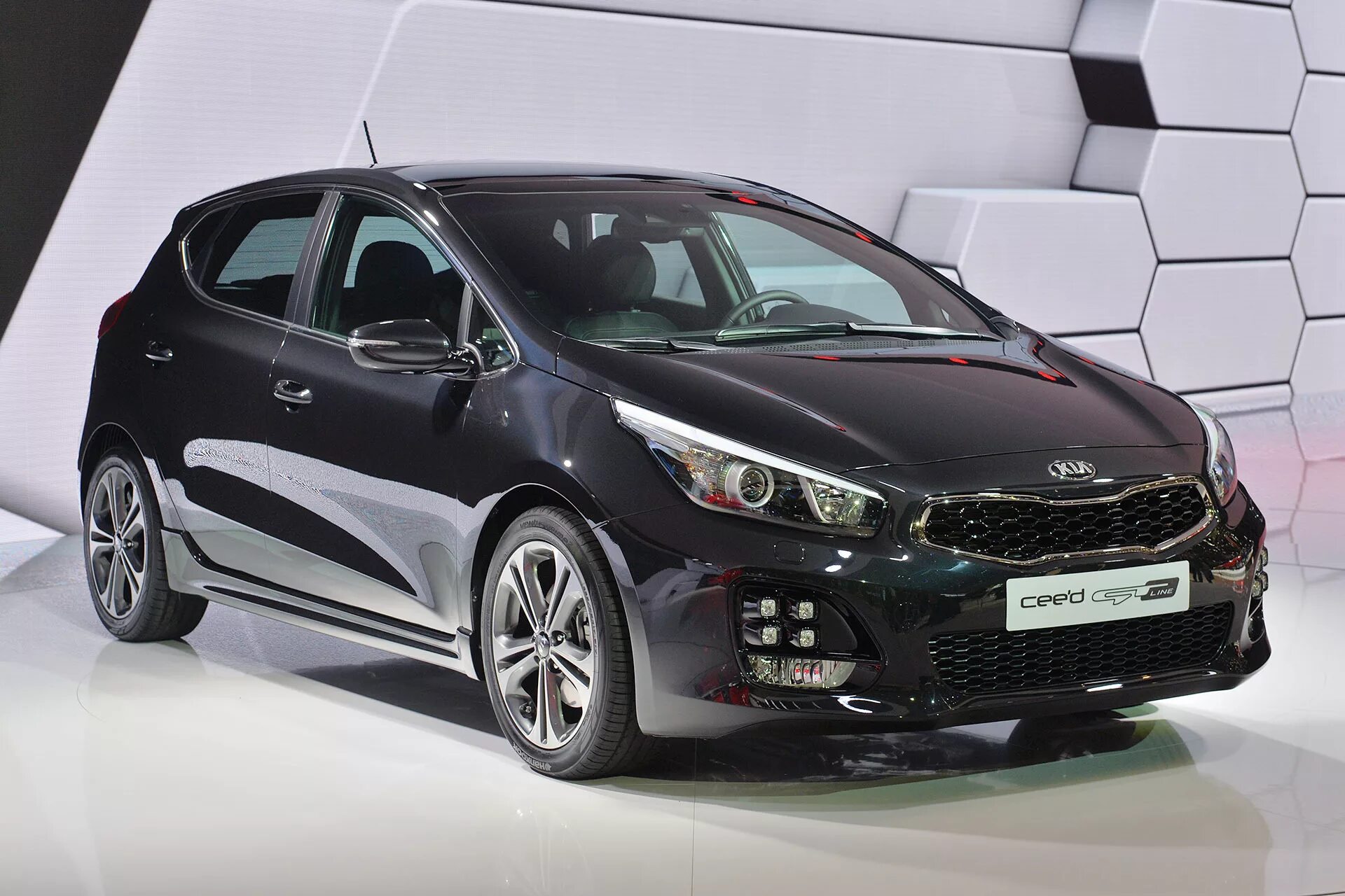 машина kia ceed. Kia ceed 2015. киа сид 3 поколения хэтчбек. Kia ceed 2012. Kia ceed gt 2017.