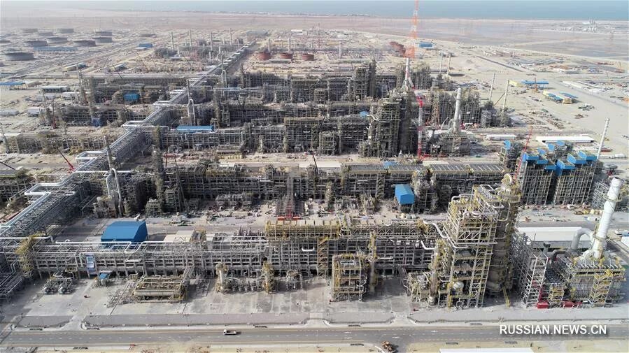 Китай импорт спг. Большая стройка. Завод тесла гигафабрика. Строительство в китае. Начала строительства китайского завода.