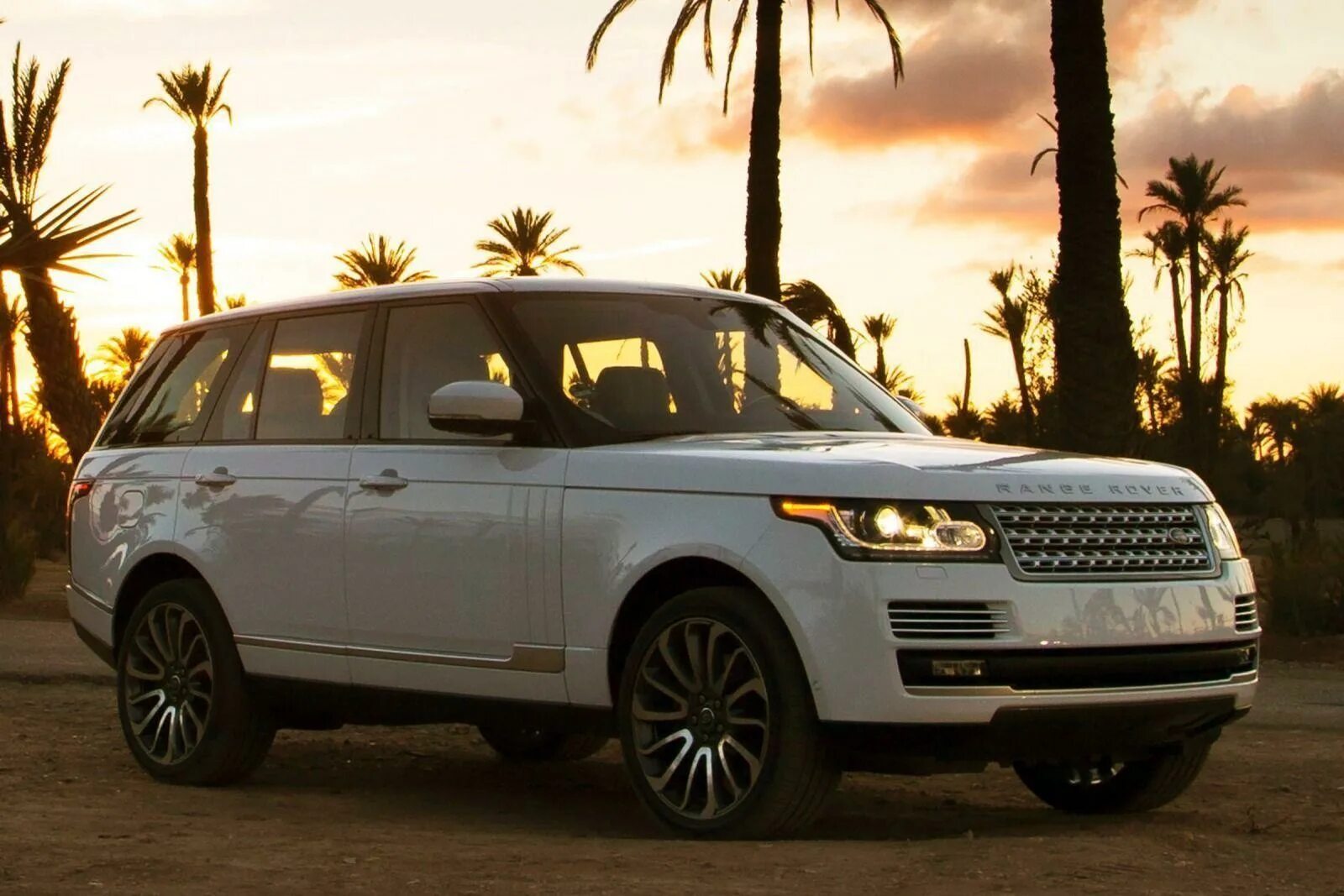 Рендж ровер 2015. Range rover 2015. ленд ровер 2015. ленд ровер vogue 2015.