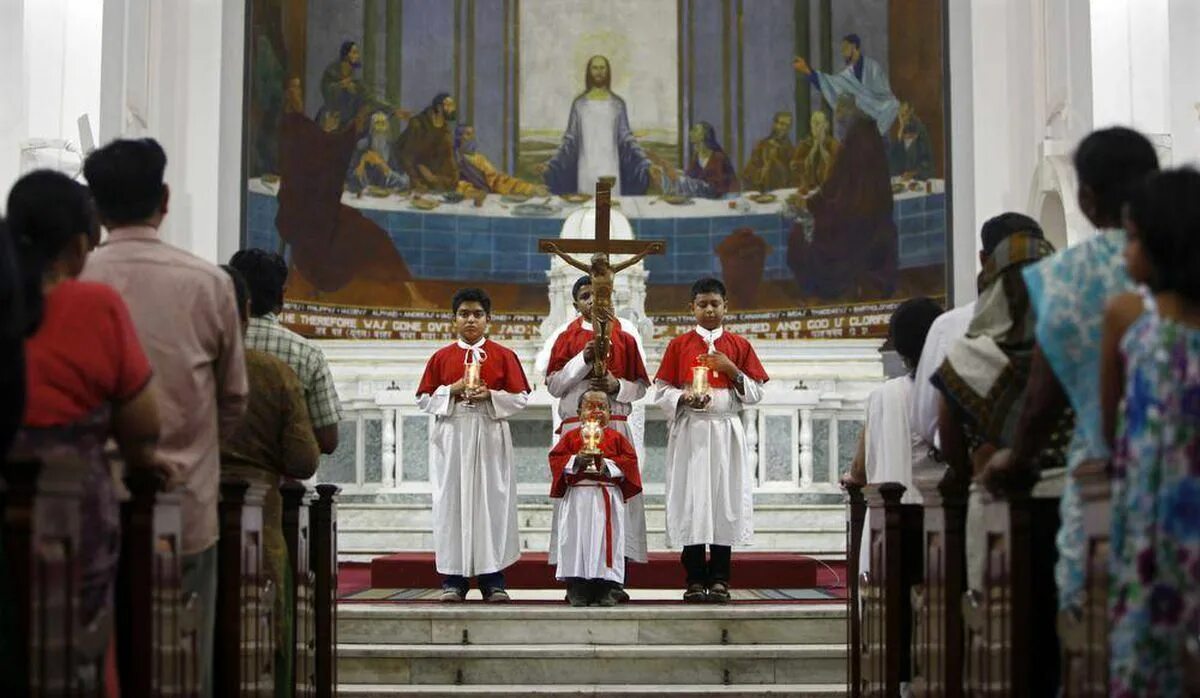 Good friday что за праздник. Великая пятница в Великобритании. Страстная пятница в Англии. Католическая страстная пятница в Великобритании. Good Friday в Великобритании.