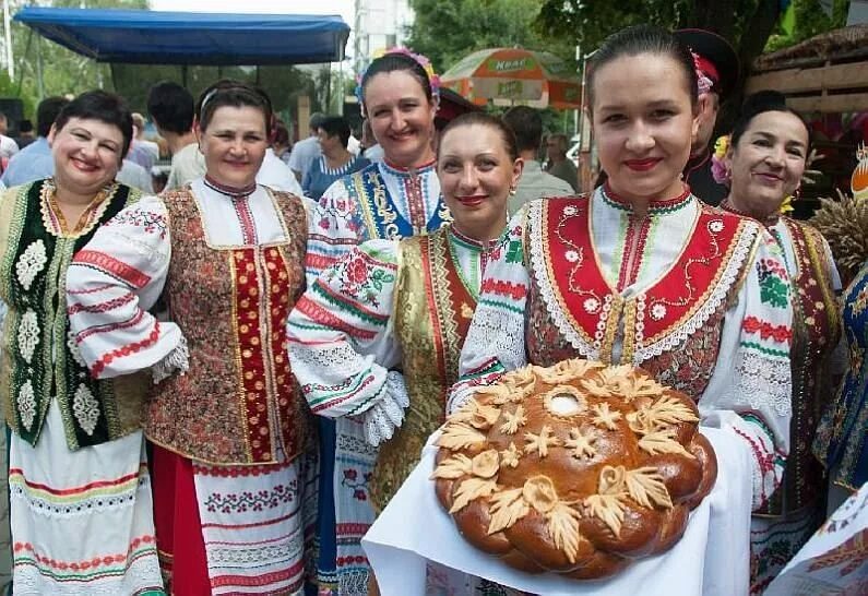 Кубанский народ. Кубанские украинцы. Кубань казачий край. Кубань люди. Кубань краснодарский край казачки.