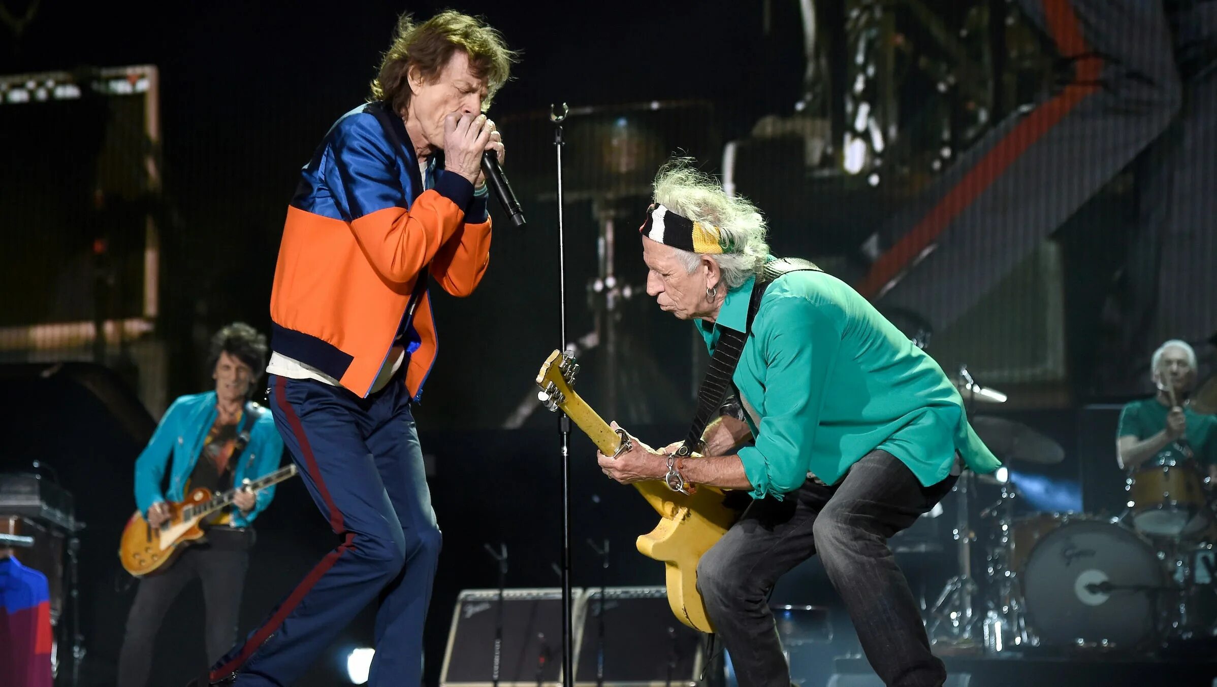 Rolling stones клипы. Rolling Stones 2022. Концерт Rolling Stones 2022. Rolling Stones on Stage 60. Боб Дилан и группа Роллинг стоунз.