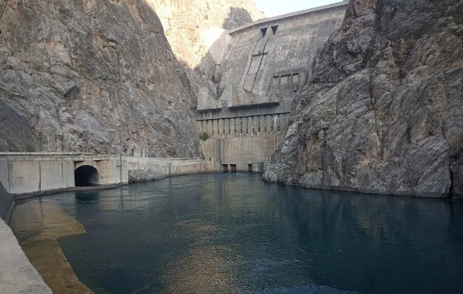 Токтогул гэс. Плотина токтогульской гэс. Гидроузел токтогул гэс. Токтогульский гэс киргизия. Токтогул суу гэс.