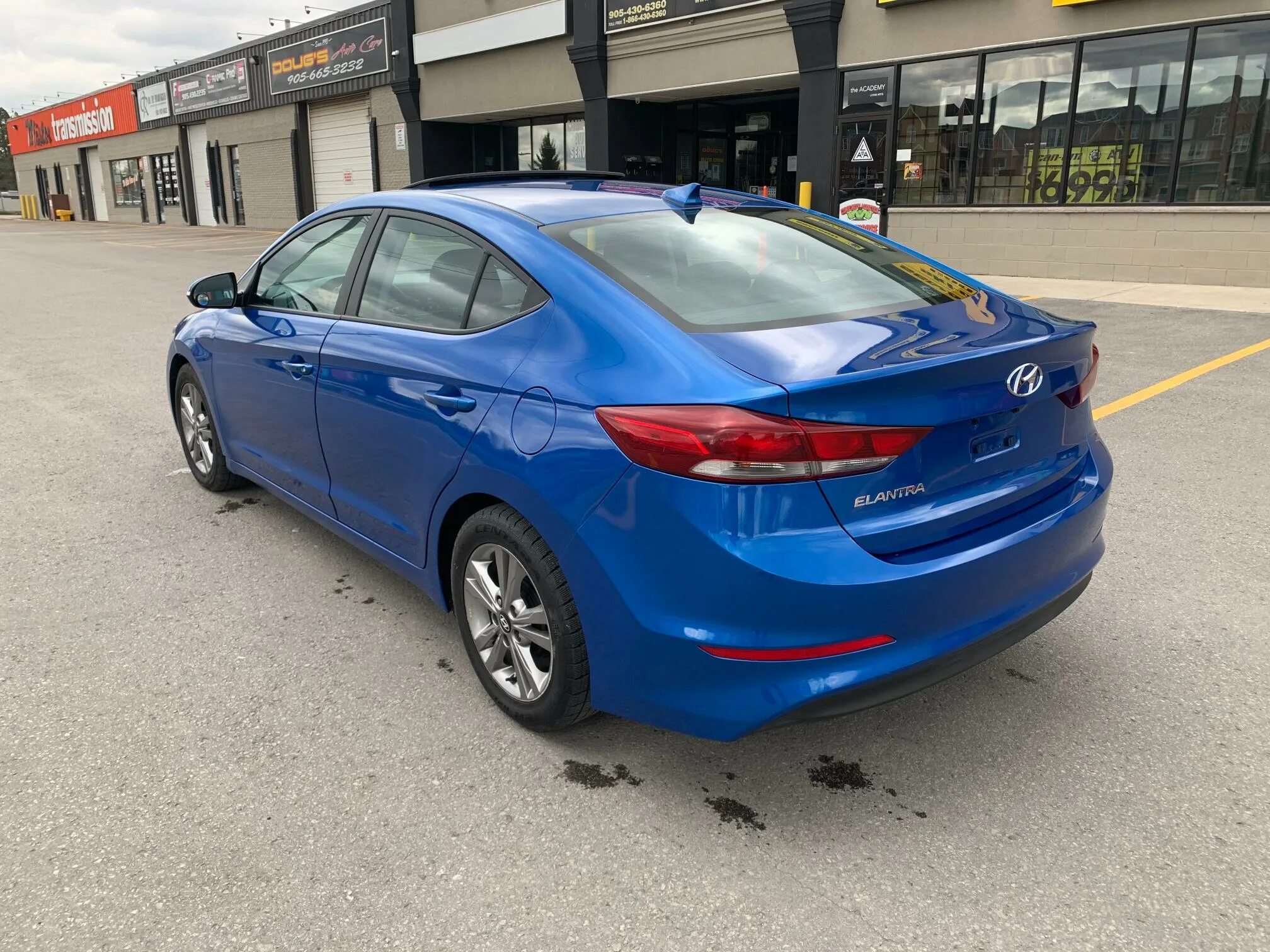 Хендэ элантра 2016. Hyundai elantra 2023. Hyundai elantra 2023. Хендай элантра бронза. Хендай элантра 2023 отзывы.