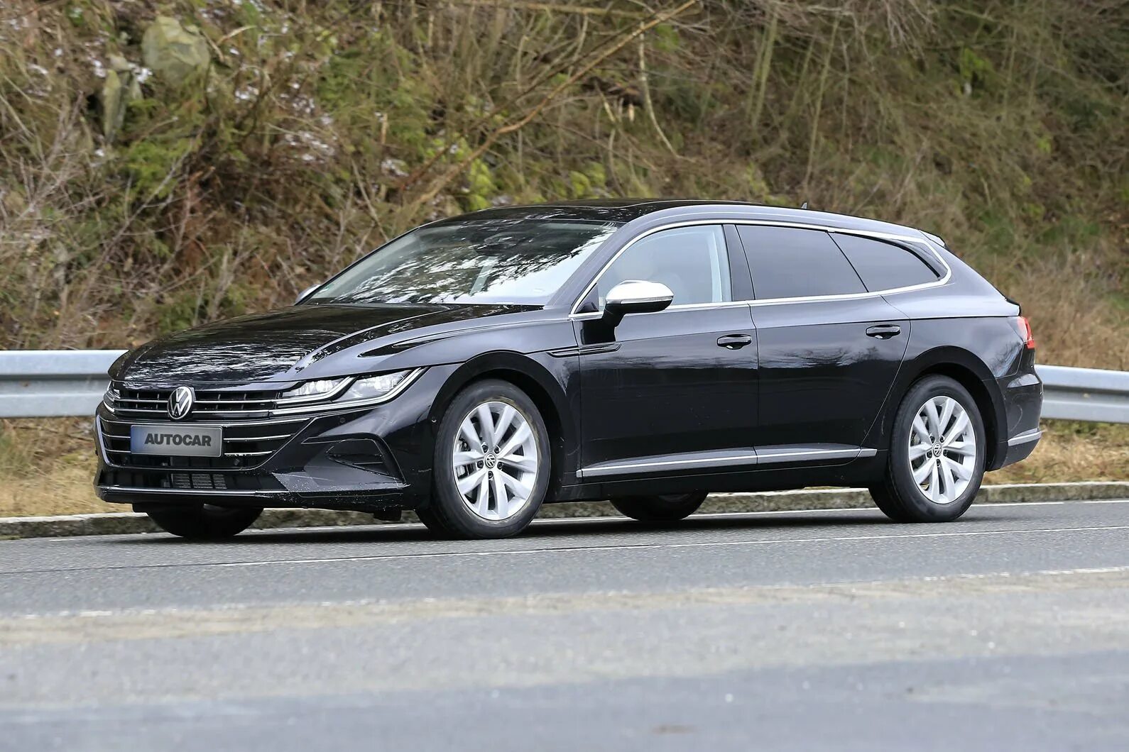 Фольксваген артеон 2021. Volkswagen arteon shooting brake. Volkswagen arteon универсал 2020. Volkswagen arteon r shooting brake. Volkswagen arteon 2021 универсал.
